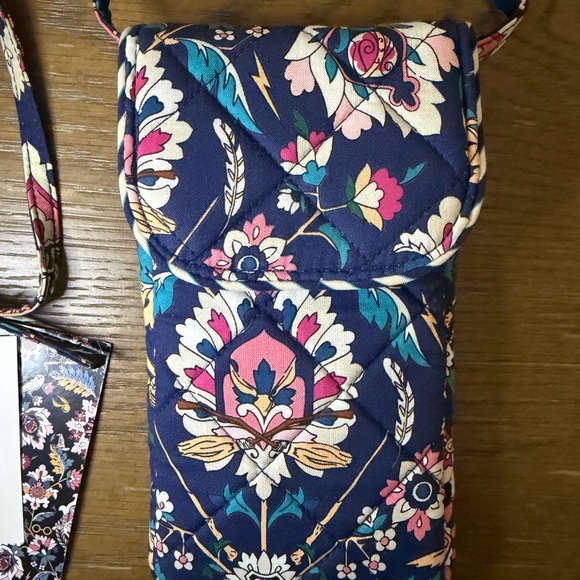 VERA BRADLEY Harry Potter Home to Hogwarts Carson Cell Phone Crossbody Bag Case - Picture 2 of 9